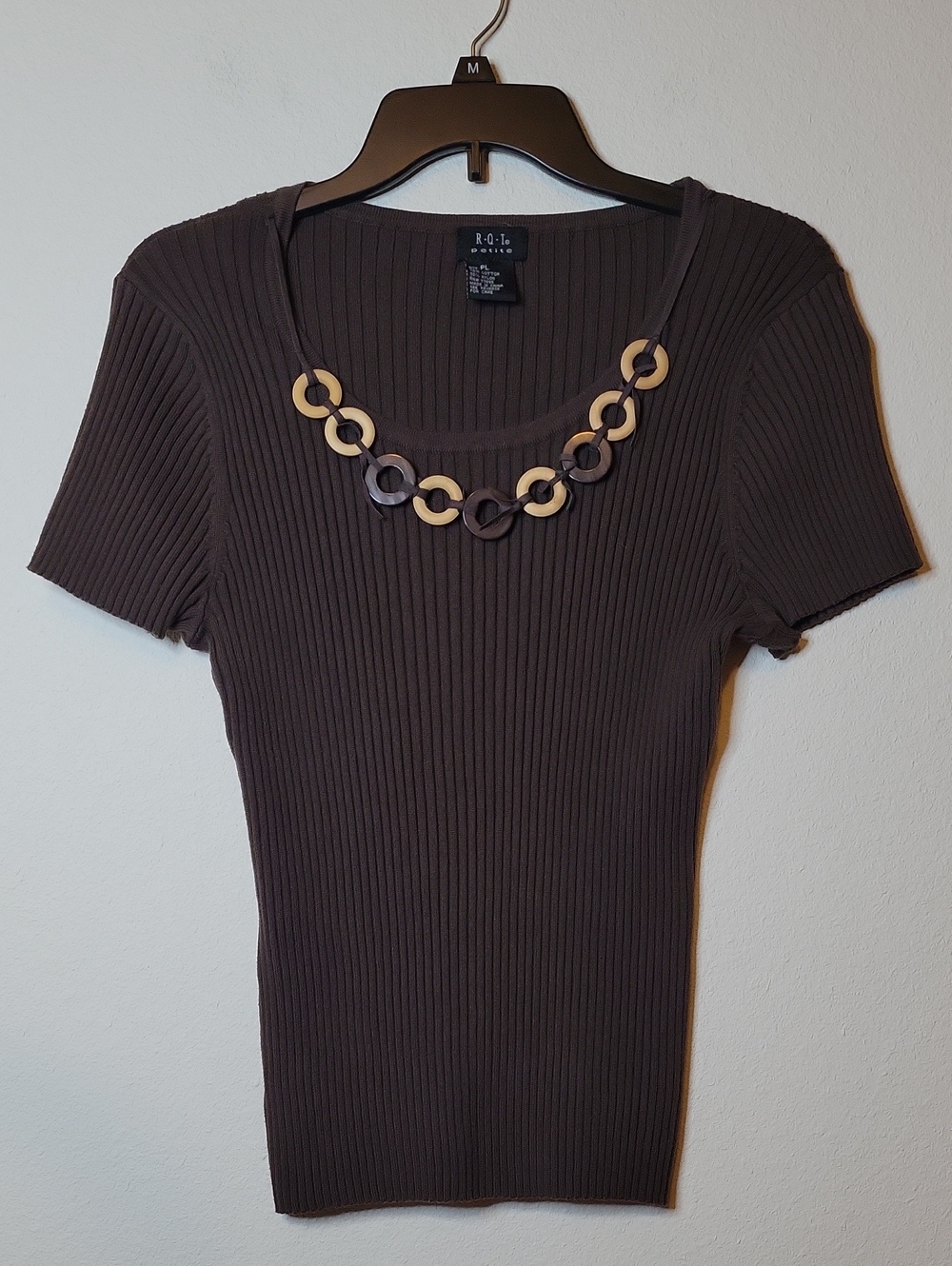 RQT Petite Ribbed Knit Top Chocolate Brown Scoop Neck Size PL EUC